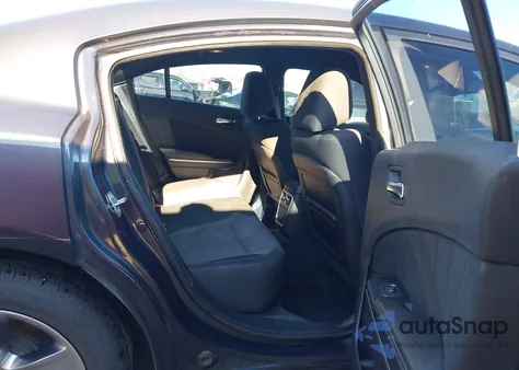 2016 Dodge Charger Sxt z USA, uszkodzony, nr VIN 2C3CDXHG4GH185868